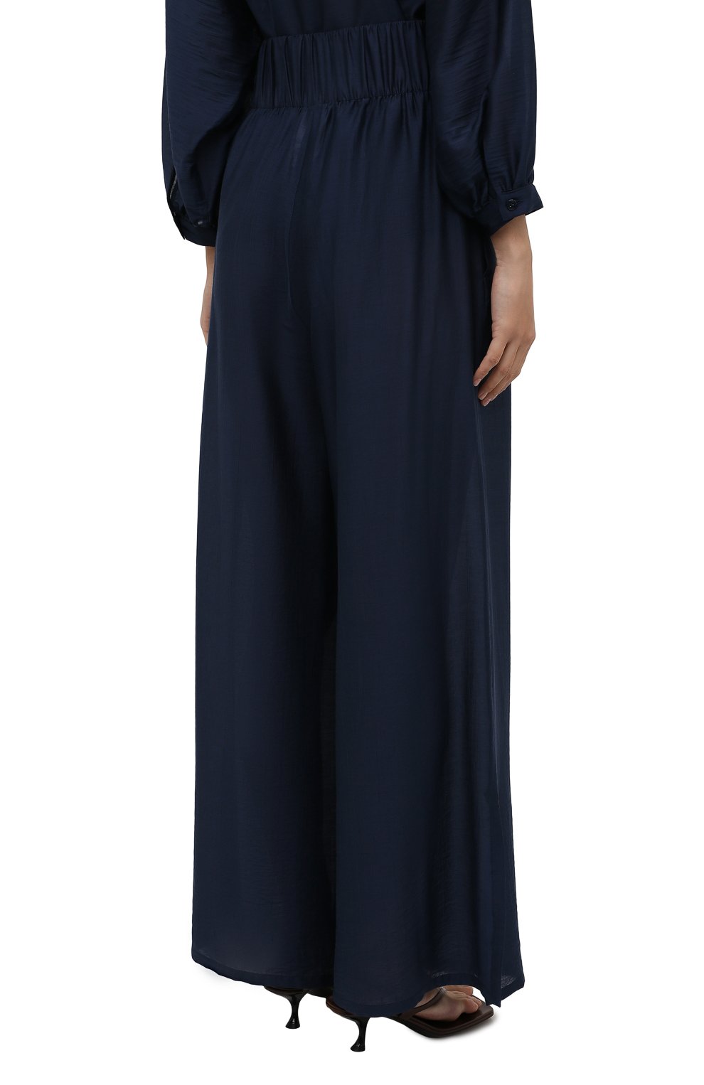 Костюм WEEKEND MAX MARA темно-синего цвета по цене 58120 руб., арт. FAREA 31910118-GREENH 31310118, фото 5 Костюм WEEKEND MAX MARA, арт. FAREA 31910118-GREENH 31310118, фото 5