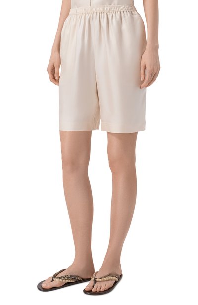 Атласные шорты LOULOU DE SAISON кремового цвета по цене 33950 руб., арт. ZINIA LDS, фото 3 Атласные шорты LOULOU DE SAISON, арт. ZINIA LDS, фото 3