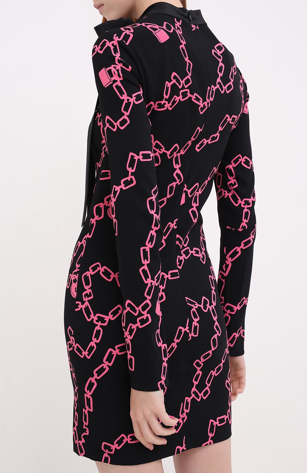 Платье из вискозы REDVALENTINO черного цвета по цене 47500 руб., арт. UR3VAR35/57F, фото 4 Платье из вискозы REDVALENTINO, арт. UR3VAR35/57F, фото 4