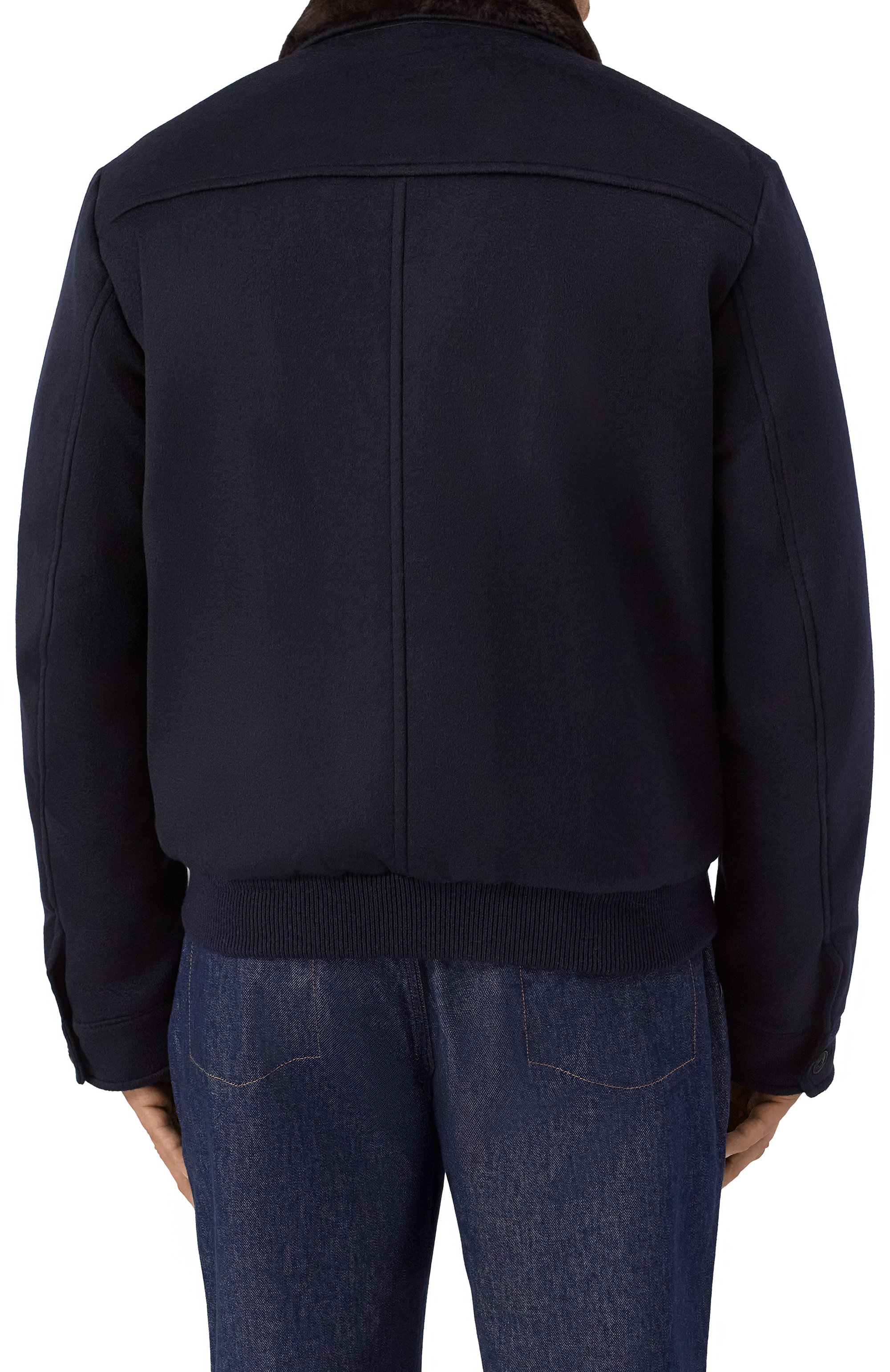 Бомбер с подкладкой из бобра ANDREA CAMPAGNA темно-синего цвета по цене 685500 руб., арт. 25U029-CUNWSCNX/58-60, фото 4 Бомбер с подкладкой из бобра ANDREA CAMPAGNA, арт. 25U029-CUNWSCNX/58-60, фото 4