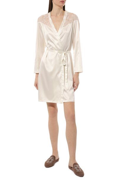 Шелковый халат LISE CHARMEL молочного цвета по цене 54180 руб., арт. ALH2072, фото 2 Шелковый халат LISE CHARMEL, арт. ALH2072, фото 2