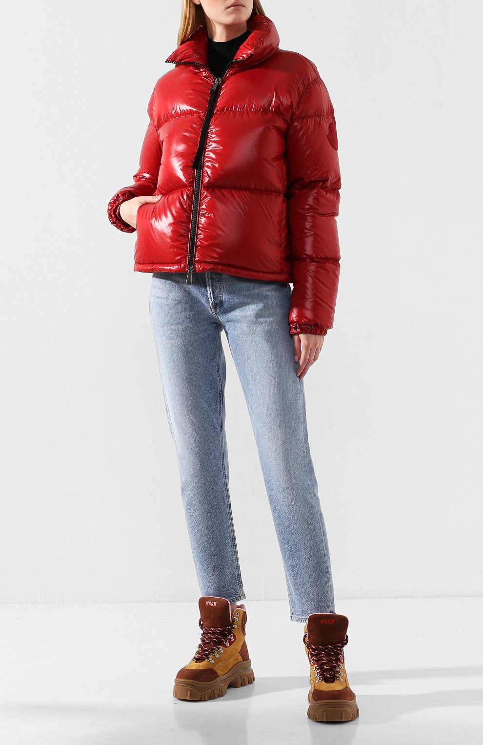 Пуховик moncler rimac MONCLER красного цвета по цене 96650 руб., арт. E2-093-45915-00-C0067, фото 2 Пуховик moncler rimac MONCLER, арт. E2-093-45915-00-C0067, фото 2