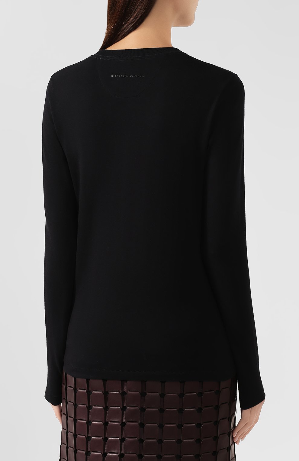 Хлопковый лонгслив BOTTEGA VENETA черного цвета по цене 33900 руб., арт. 575715/VA8E0, фото 4 Хлопковый лонгслив BOTTEGA VENETA, арт. 575715/VA8E0, фото 4