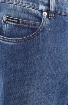 Мужские джинсы regular DOLCE & GABBANA синего цвета, арт. GYJCCZ/G8MK5 | Фото 6 (Длина (брюки, джинсы): Стандартные; Материал внешний: Хлопок, Деним; Стили: Повседневный; Кросс-КТ: Деним; Силуэт М (брюки): Прямые; Детали: Делаве, Без декора; Автоматизация ТО: Проставлено; Автоматизация состава: Проставлено)