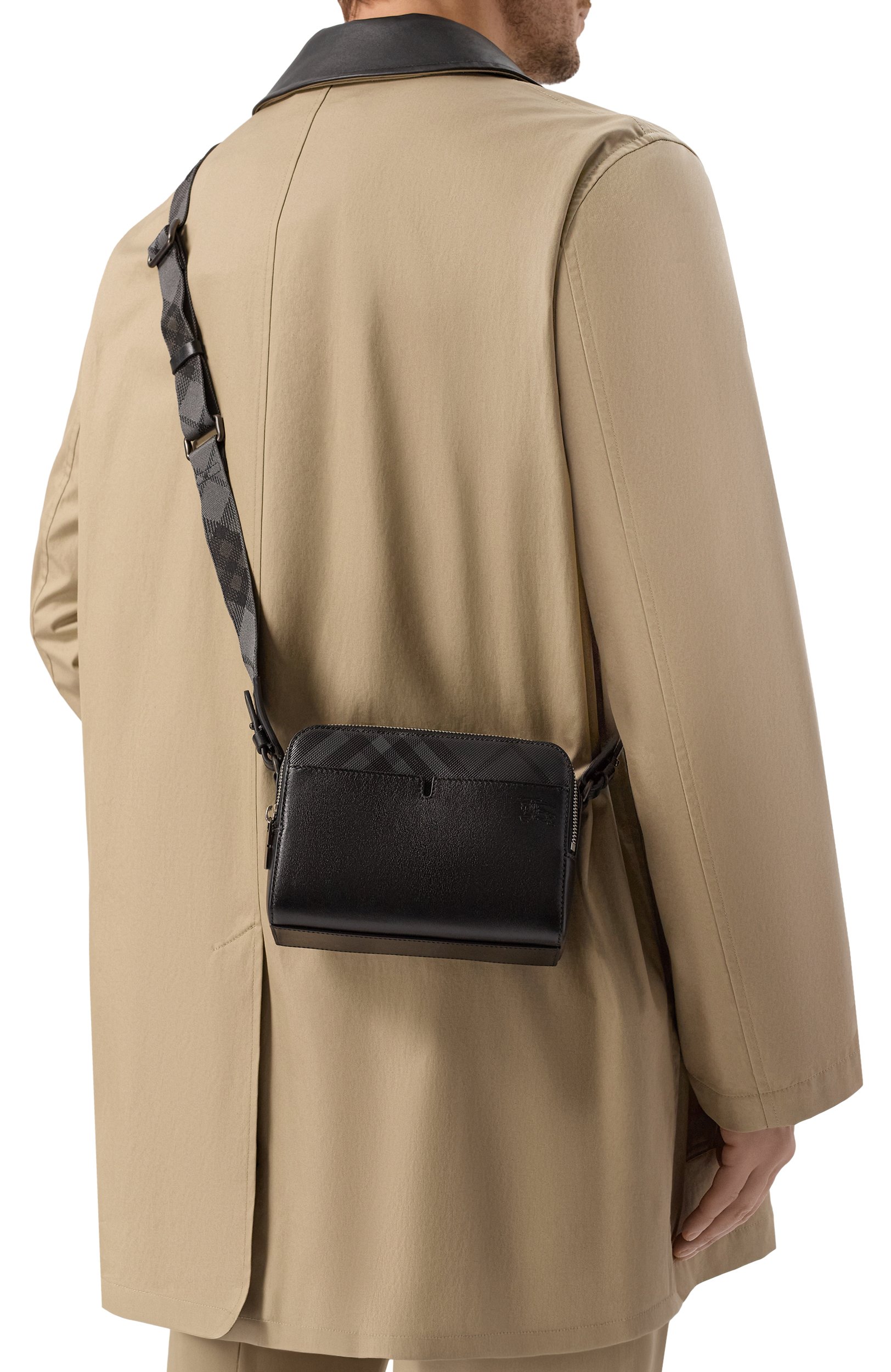 Сумка BURBERRY черного цвета по цене 131500 руб., арт. 8128168, фото 2 Сумка BURBERRY, арт. 8128168, фото 2