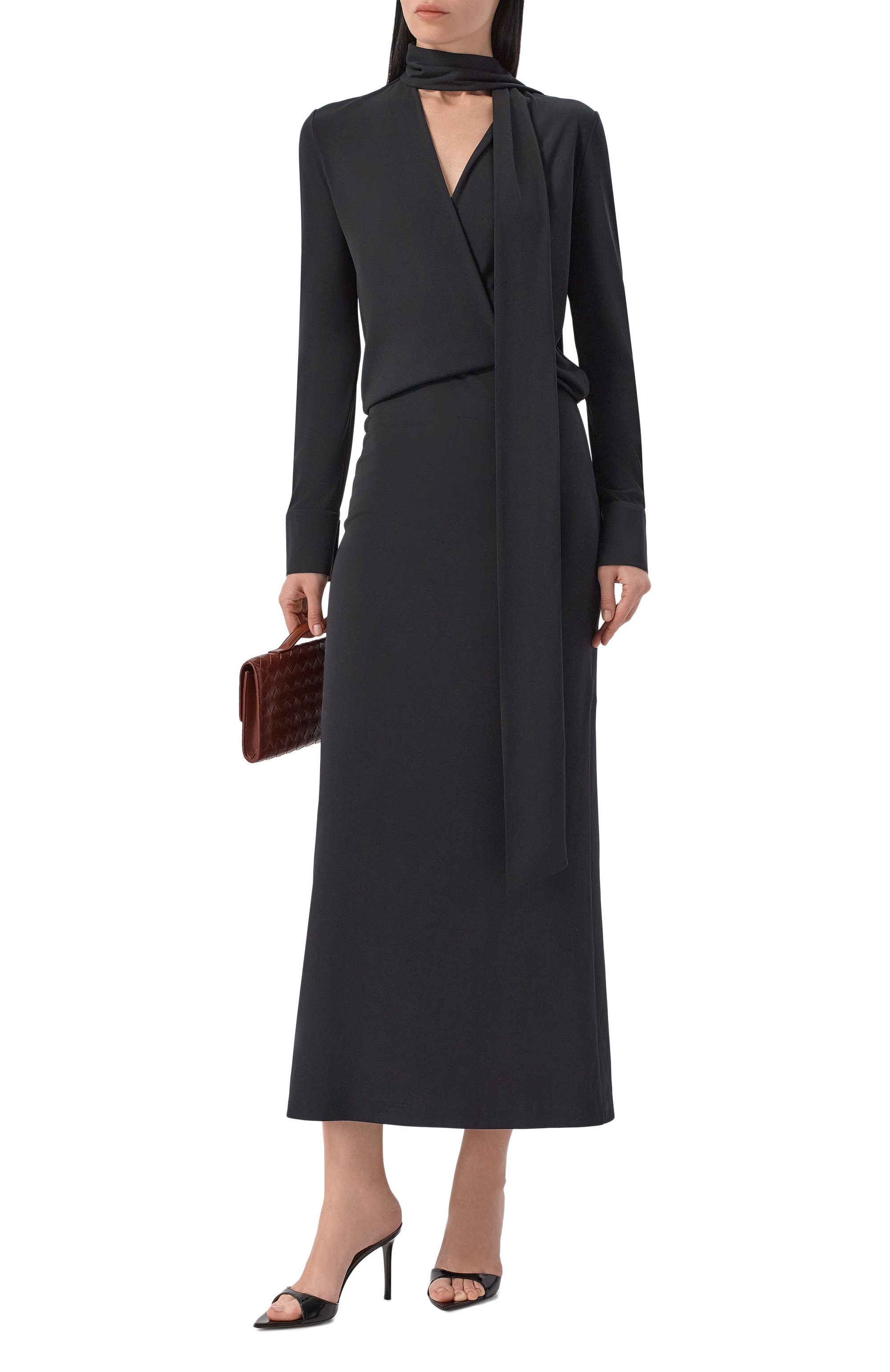 Платье SASHAVERSE черного цвета по цене 76010 руб., арт. D283/CNC.MSO/8301.900/W, фото 2 Платье SASHAVERSE, арт. D283/CNC.MSO/8301.900/W, фото 2