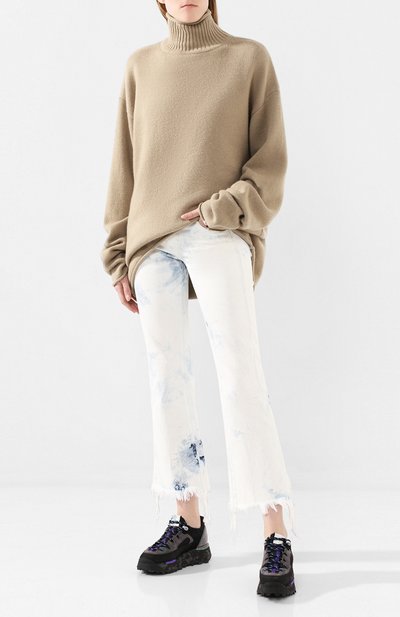 Кашемировый свитер EXTREME CASHMERE темно-бежевого цвета по цене 73850 руб., арт. 100/HIPPY, фото 2 Кашемировый свитер EXTREME CASHMERE, арт. 100/HIPPY, фото 2