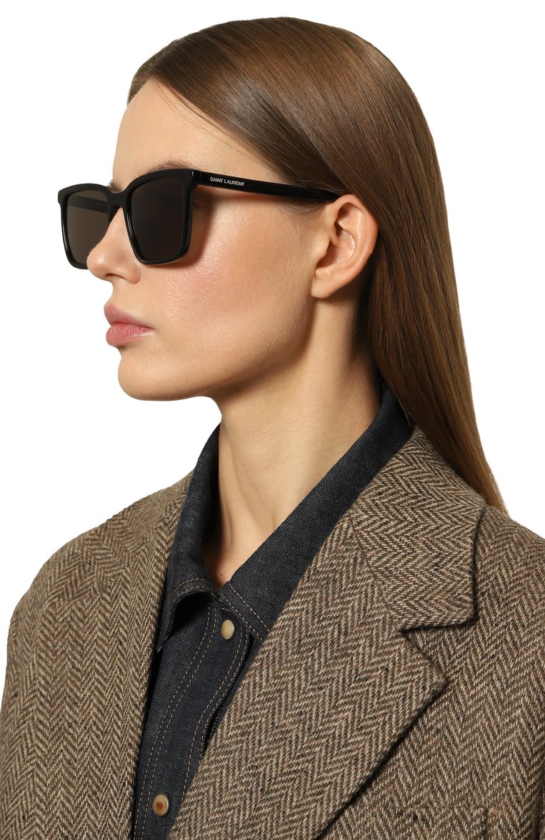 Женские солнцезащитные очки SAINT LAURENT черного цвета, арт. SL 500 001 | Фото 2 (Нос: Не проставлено; Региональные ограничения белый список (Axapta Mercury): Не проставлено; Кросс-КТ: С/з-унисекс; Тип очков: С/з; Материал: Пластик; Очки форма: Квадратные; Оптика Гендер: оптика-унисекс)