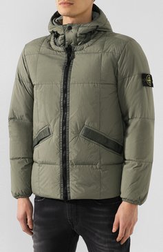 Мужская пуховик STONE ISLAND хаки цвета, арт. 711540223 | Фото 3 (Длина (верхняя одежда): Короткие; Материал внешний: Синтетический материал; Материал подклада: Синтетический материал; Мужское Кросс-КТ: Пуховик-верхняя одежда, Верхняя одежда, пуховик-короткий; Рукава: Длинные; Кросс-КТ: Куртка; Стили: Милитари; Материал утеплителя: Пух и перо; Материал сплава: Проставлено; Драгоценные камни: Проставлено)