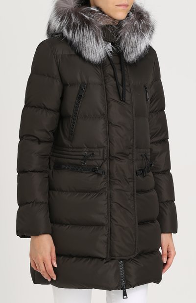 Приталенный стеганый пуховик с меховой отделкой капюшона MONCLER, арт. C2-093-49885-25-54155, фото 3