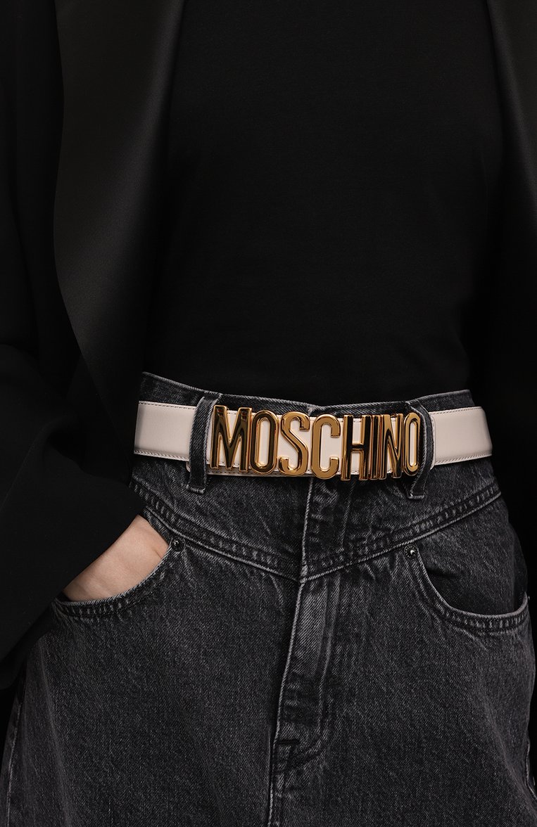 Женский ремень MOSCHINO молочного цвета, арт. A8035/8008 | Фото 2 (Материал: Натуральная кожа; Материал сплава: Проставлено; Нос: Не проставлено)