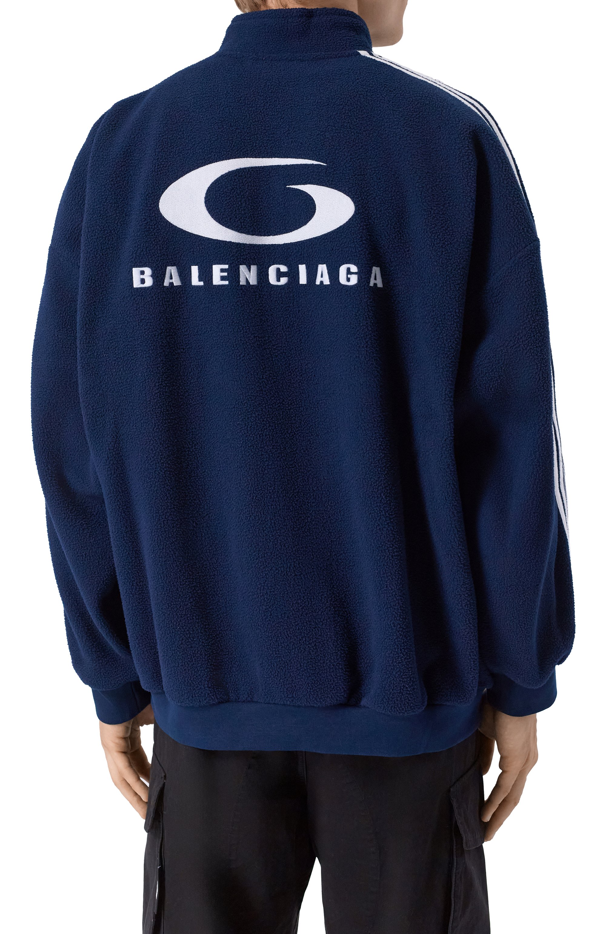 Толстовка BALENCIAGA темно-синего цвета по цене 315500 руб., арт. 829406/TRVJ9, фото 4 Толстовка BALENCIAGA, арт. 829406/TRVJ9, фото 4