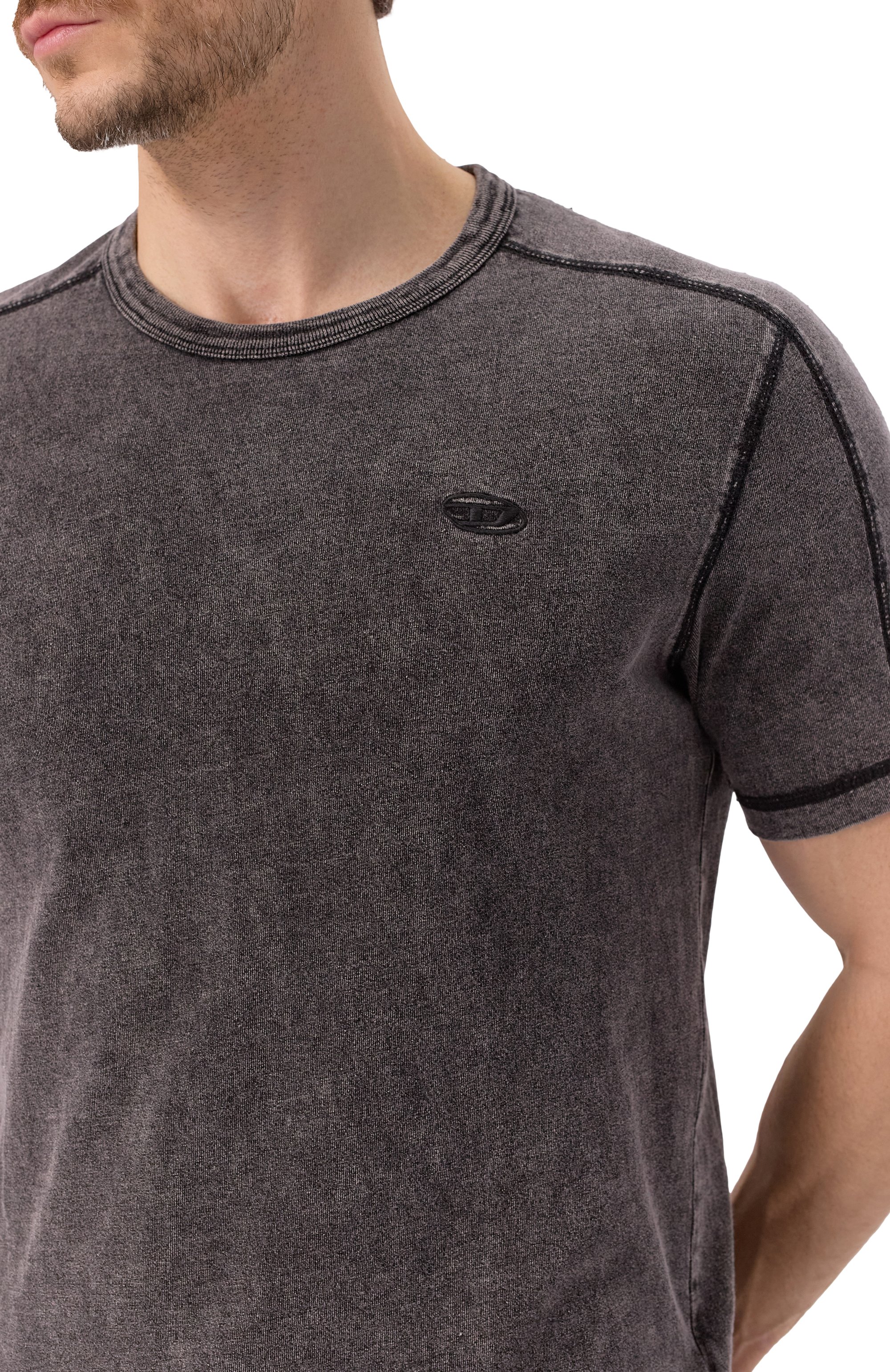 Хлопковая футболка DIESEL темно-серого цвета по цене 11550 руб., арт. A16407/0QJAH, фото 5 Хлопковая футболка DIESEL, арт. A16407/0QJAH, фото 5