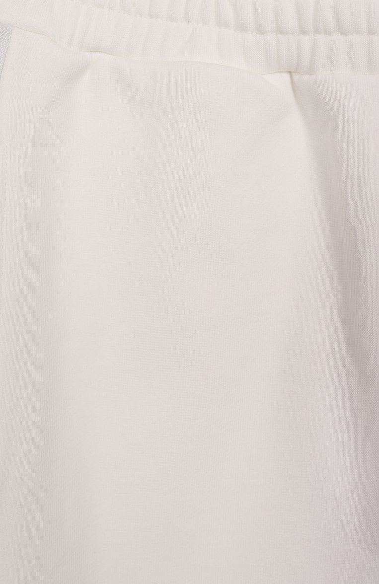 Детские хлопковые джоггеры STELLA MCCARTNEY молочного цвета, арт. TW6D30 | Фото 3 (Материал внешний: Хлопок; Нос: Не проставлено; Девочки Кросс-КТ: Джоггеры-одежда, Брюки-спорт; Автоматизация состава: Проставлено; Ростовка одежда: 3 года | 98 см, 9 лет | 134 см, 13 - 15 лет | 158 см, 12 лет | 152 см, 5 лет | 110 см, 7 лет | 122 см)
