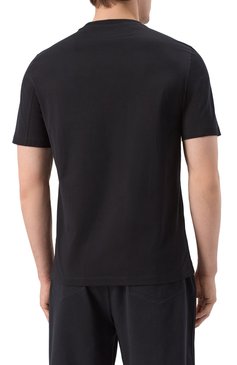 Мужская хлопковая футболка BRUNELLO CUCINELLI черного цвета, арт. M0B137444G | Фото 4 (Материал внешний: Хлопок; Длина (для топов): Стандартные; Рукава: Короткие; Принт: Без принта; Стили: Кэжуэл; Мужское Кросс-КТ: Футболка-одежда; Кросс-КТ: Джерси)