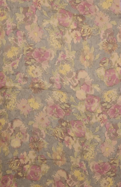 Палантин DRIES VAN NOTEN сиреневого цвета по цене 69950 руб., арт. 232-011302-7169, фото 4 Палантин DRIES VAN NOTEN, арт. 232-011302-7169, фото 4