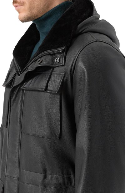 Кожаное пальто с подкладкой из бобра MVST черного цвета по цене 1180000 руб., арт. M25.1PM.0007/BIG SIZE/CERV0 SILKY, фото 5 Кожаное пальто с подкладкой из бобра MVST, арт. M25.1PM.0007/BIG SIZE/CERV0 SILKY, фото 5