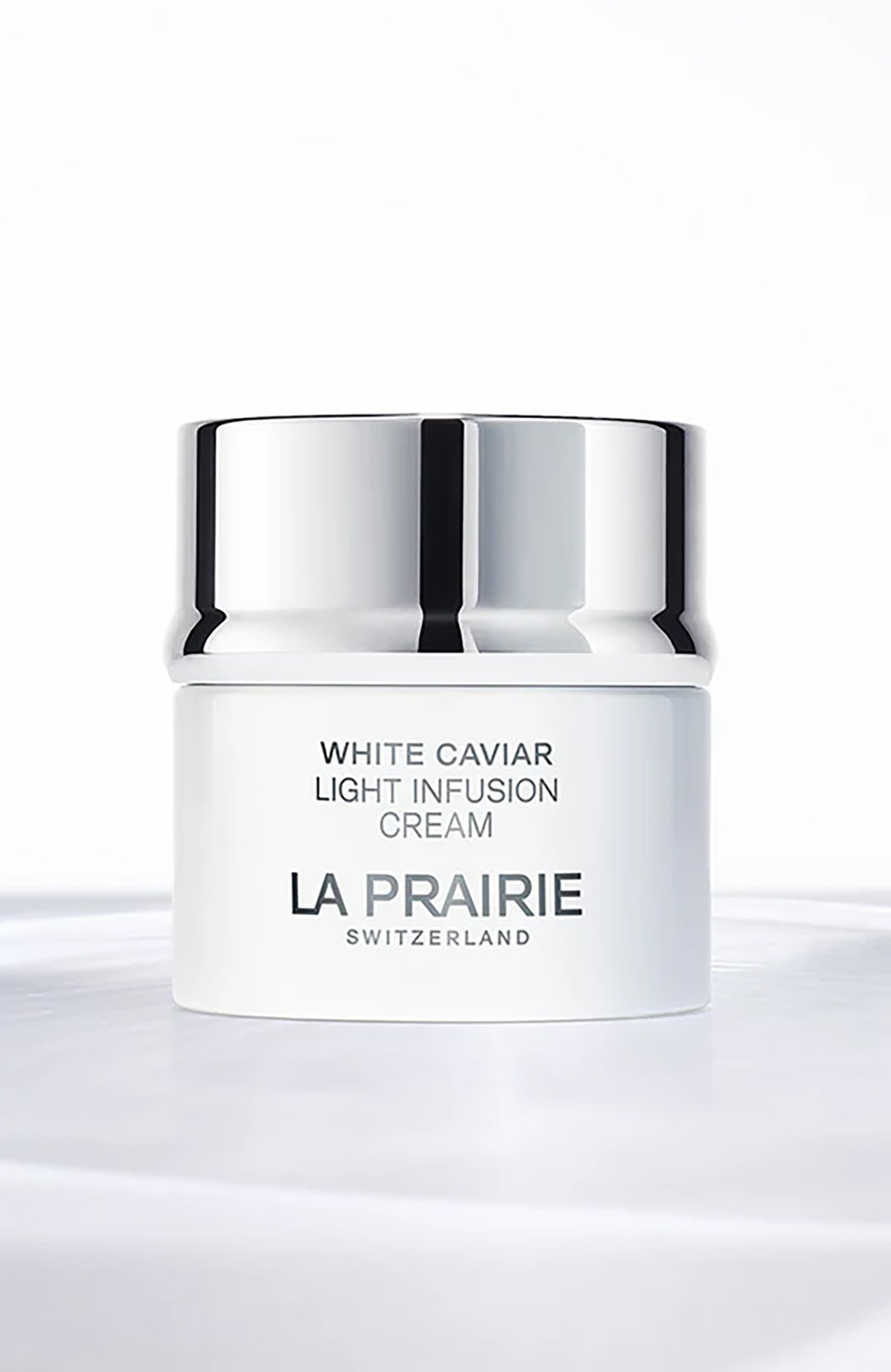Крем для лица white caviar light infusion cream (50ml) LA PRAIRIE бесцветного цвета по цене 99600 руб., арт. 7611773156820, фото 3 Крем для лица white caviar light infusion cream (50ml) LA PRAIRIE, арт. 7611773156820, фото 3