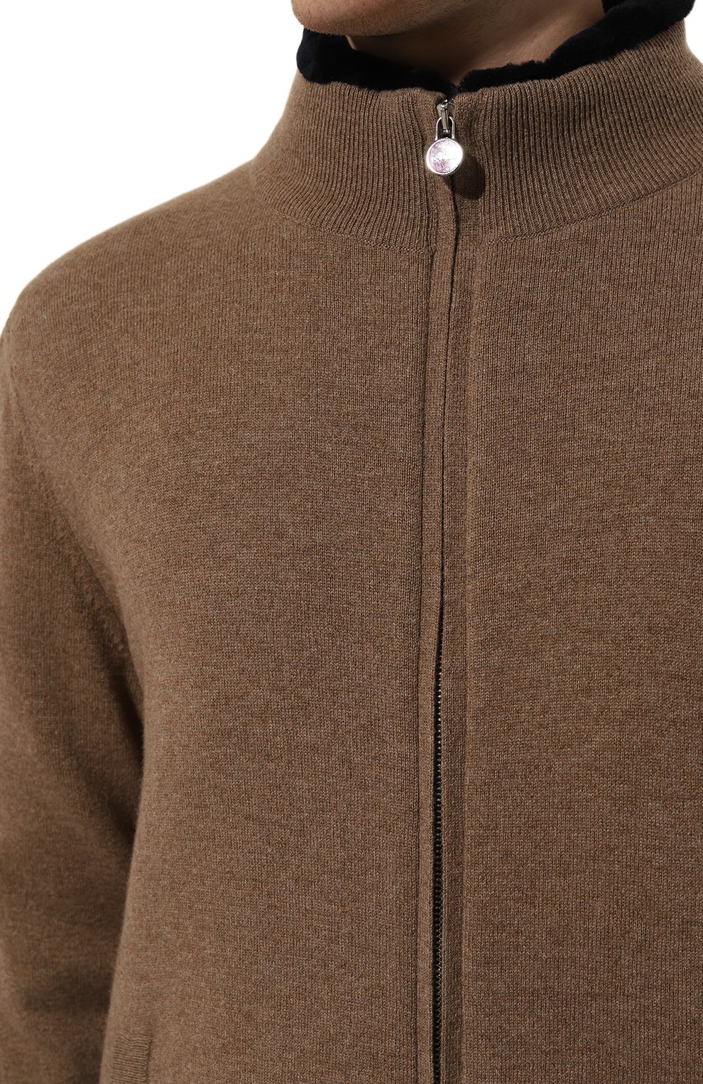 Кашемировый кардиган с подкладкой из овчины KITON коричневого цвета по цене 999000 руб., арт. UMK148936HE, фото 5 Кашемировый кардиган с подкладкой из овчины KITON, арт. UMK148936HE, фото 5