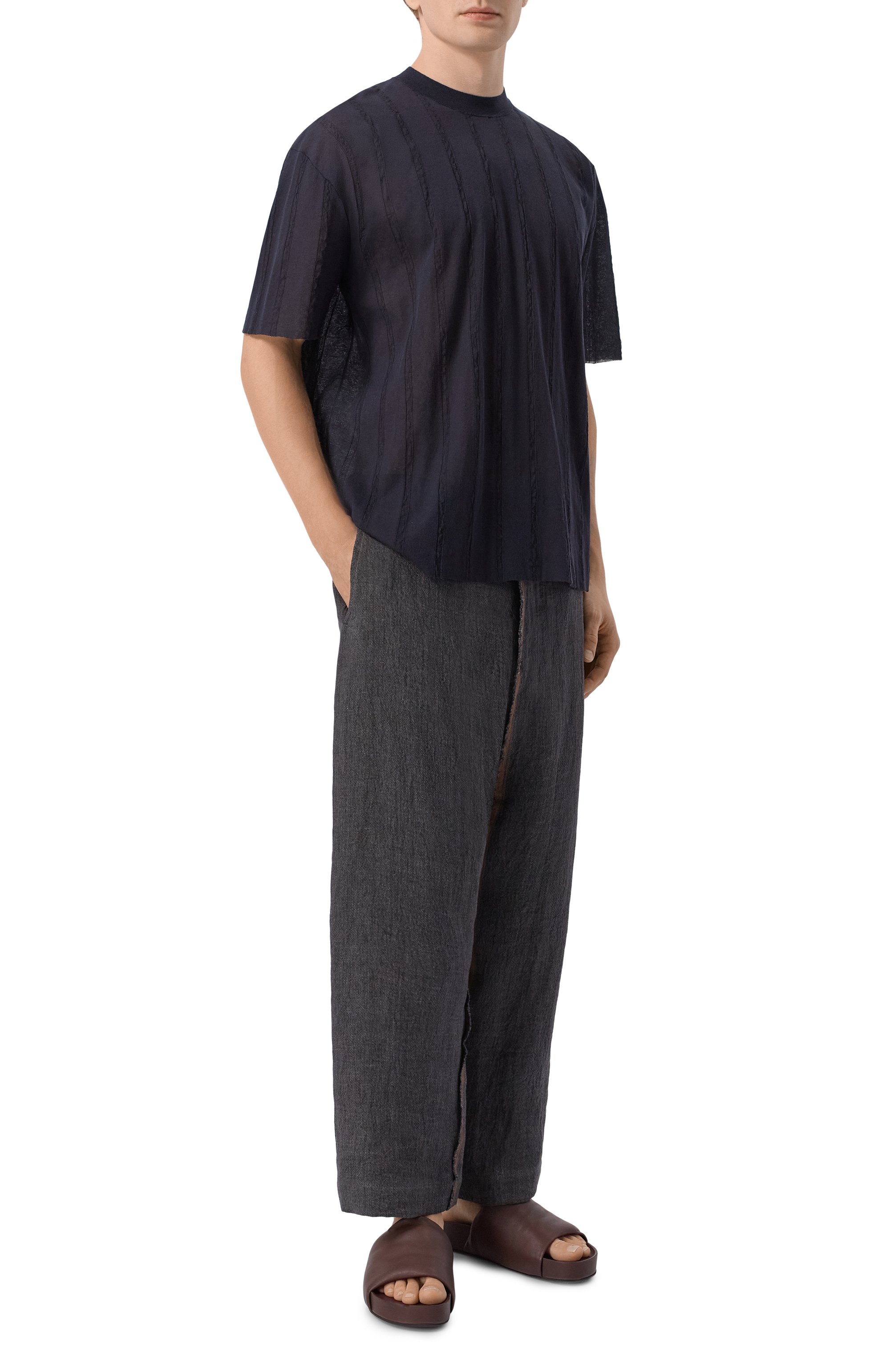 Кожаные шлепанцы UMA WANG темно-коричневого цвета по цене 83000 руб., арт. US9574, фото 2 Кожаные шлепанцы UMA WANG, арт. US9574, фото 2