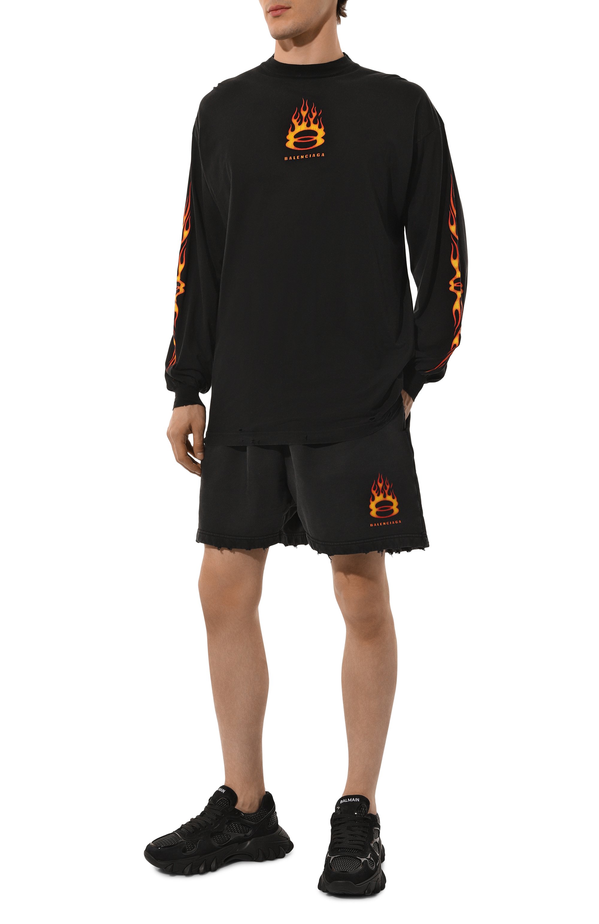 Хлопковые шорты BALENCIAGA темно-серого цвета по цене 106000 руб., арт. 676137/TQVW9, фото 2 Хлопковые шорты BALENCIAGA, арт. 676137/TQVW9, фото 2