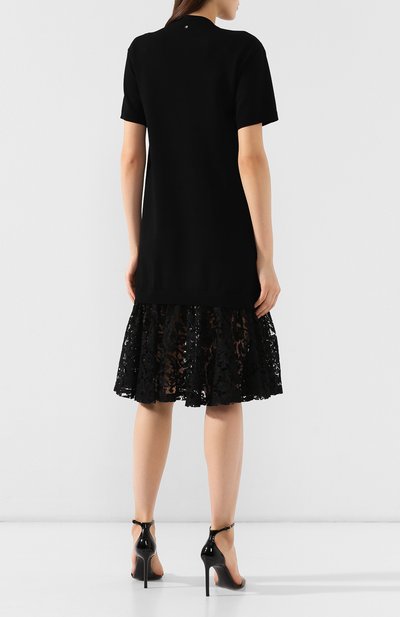 Платье из вискозы VALENTINO черного цвета по цене 286000 руб., арт. SB3KDA304QE, фото 4 Платье из вискозы VALENTINO, арт. SB3KDA304QE, фото 4