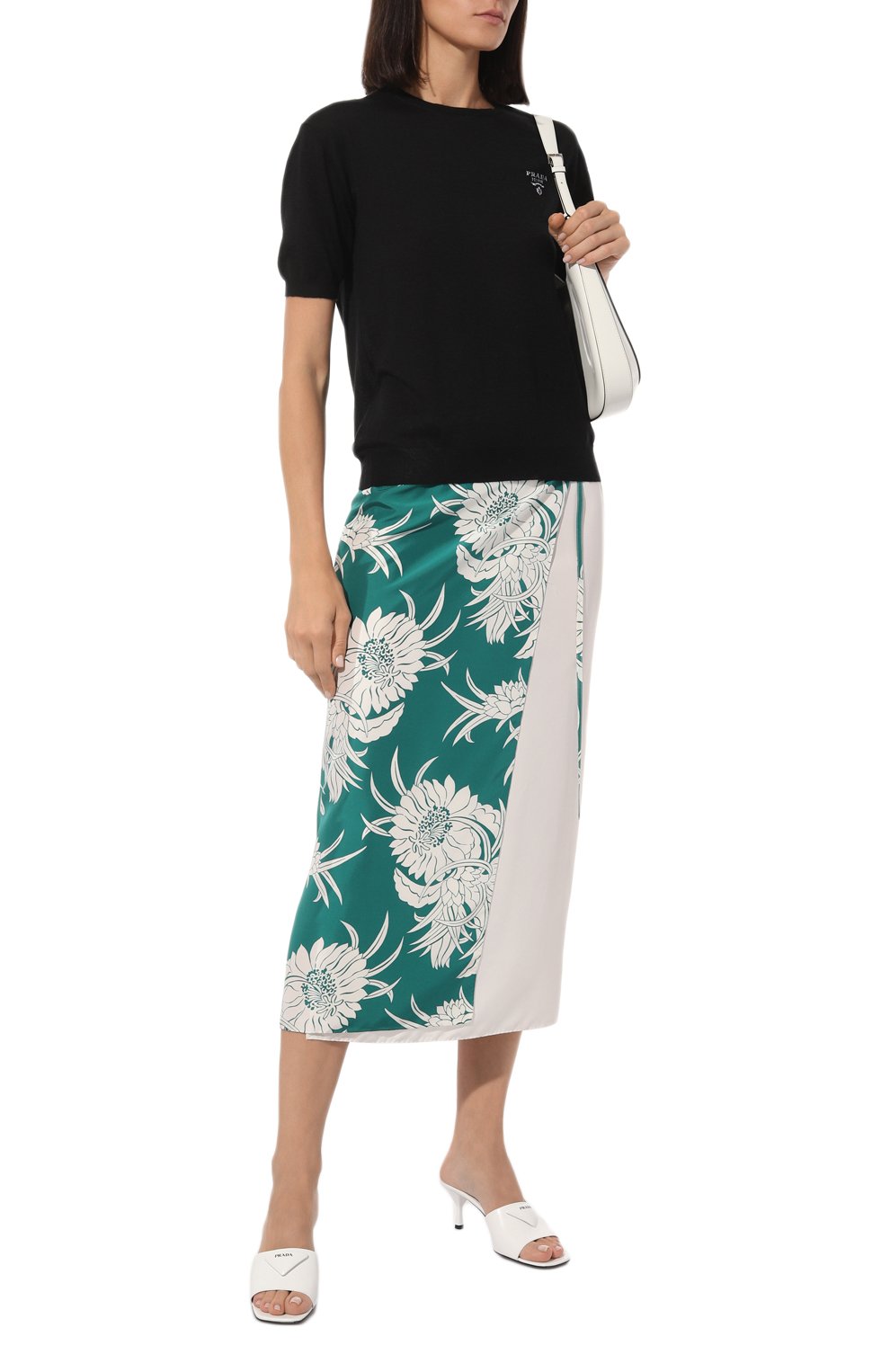 Шелковая юбка PRADA зеленого цвета по цене 145000 руб., арт. P109MG-1ZNS-F0363-212, фото 2 Шелковая юбка PRADA, арт. P109MG-1ZNS-F0363-212, фото 2