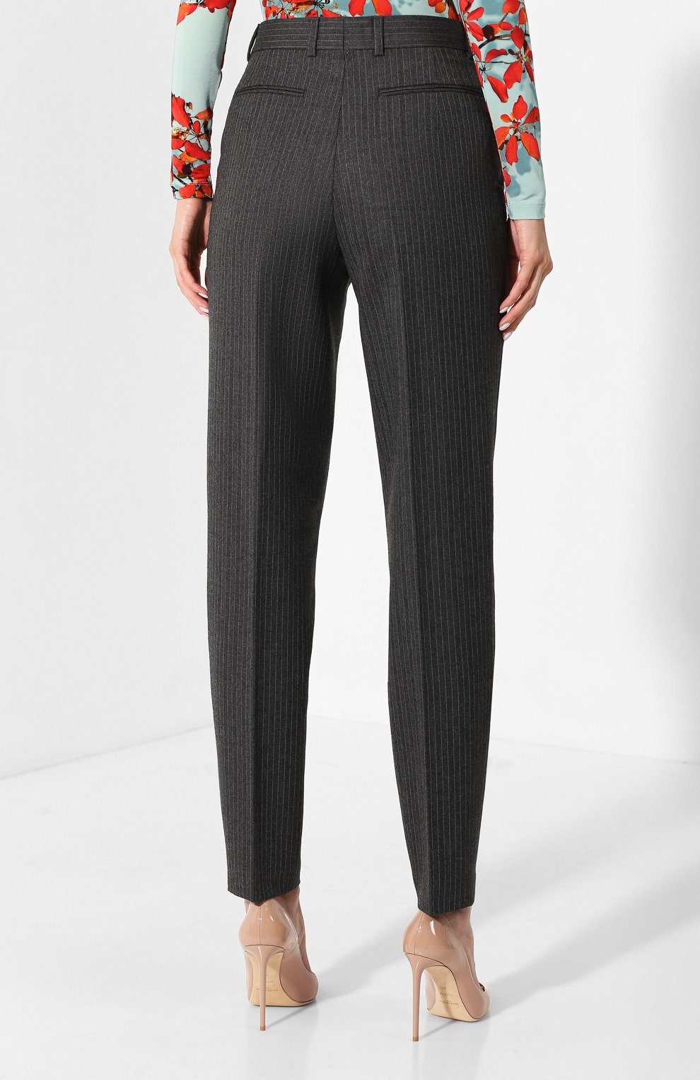 Шерстяные брюки DRIES VAN NOTEN серого цвета по цене 58250 руб., арт. 192-10933-8182, фото 4 Шерстяные брюки DRIES VAN NOTEN, арт. 192-10933-8182, фото 4