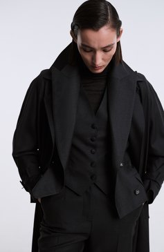 Женский жилет из �шерсти и шелка DOLCE & GABBANA темно-серого цвета, арт. F79H5T/FU287 | Фото 8 (Материал внешний: Шерсть, Шелк; Материал сплава: Проставлено; Драгоценные камни: Проставлено; Длина (верхняя одежда): Короткие; Стили: Классический; Кросс-КТ: костюм; Женское Кросс-КТ: Жилет-одежда)