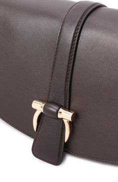 Женская сумка front flap FERRAGAMO темно-коричневого цвета, арт. 219794/779062 | Фото 3 (Драгоценные камни: Проставлено; Ремень/цепочка: На ремешке; Материал: Натуральная кожа; Материал сплава: Проставлено; Размер: medium)