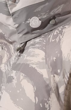 Мужской пуховый жилет moncler genius x hyke MONCLER GENIUS кремового цвета, арт. 1A000-05-M2914 | Фото 5 (Длина (верхняя одежда): Короткие; Материал внешний: Синтетический материал; Материал утеплителя: Пух и перо; Материал подклада: Синтетический материал; Драгоценные камни: Проставлено; Материал сплава: Проставлено; Мужское Кросс-КТ: жилеты-объемные; Стили: Кэжуэл)