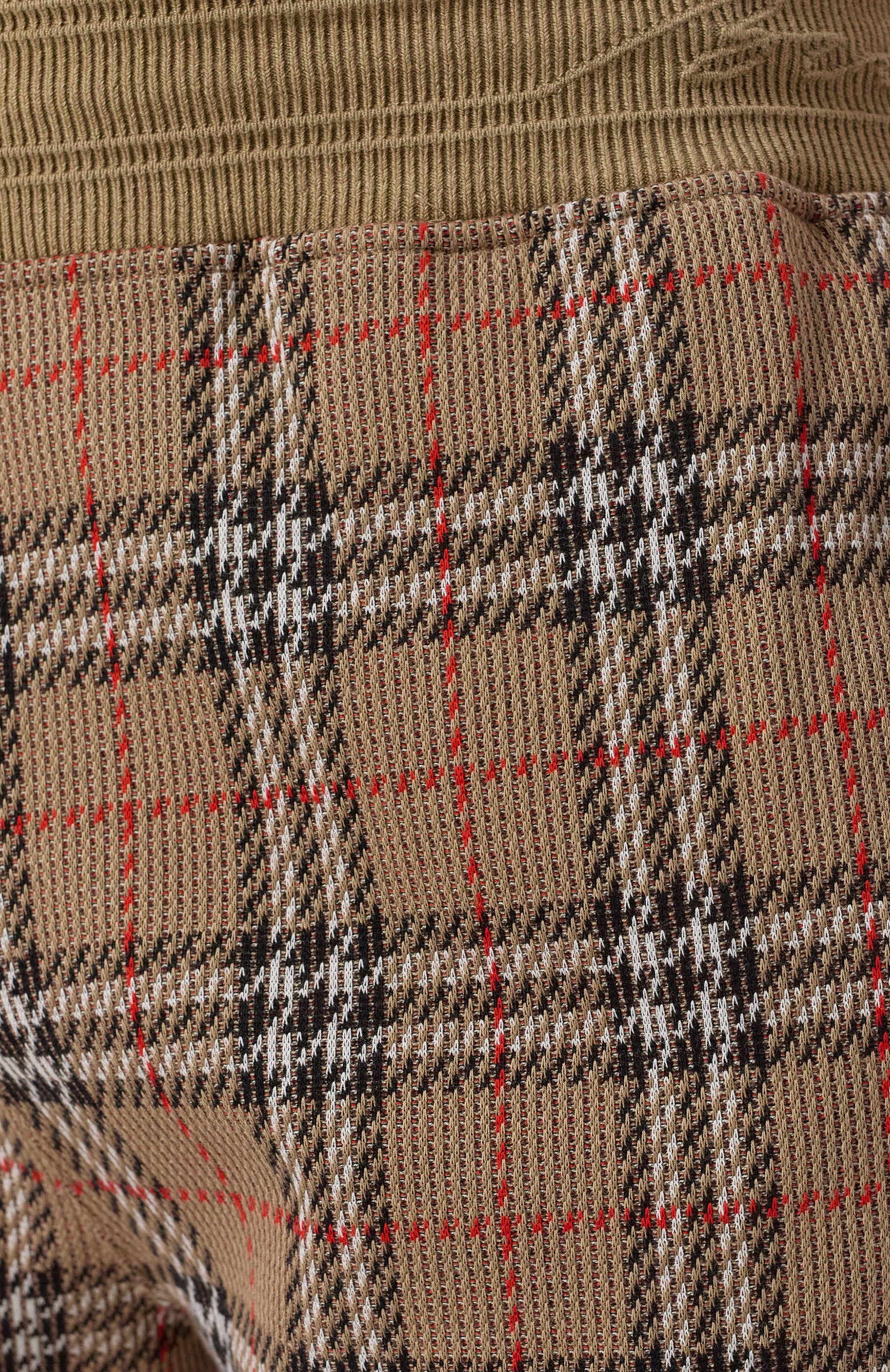 Хлопковые брюки BURBERRY бежевого цвета по цене 116500 руб., арт. 8102887, фото 6 Хлопковые брюки BURBERRY, арт. 8102887, фото 6