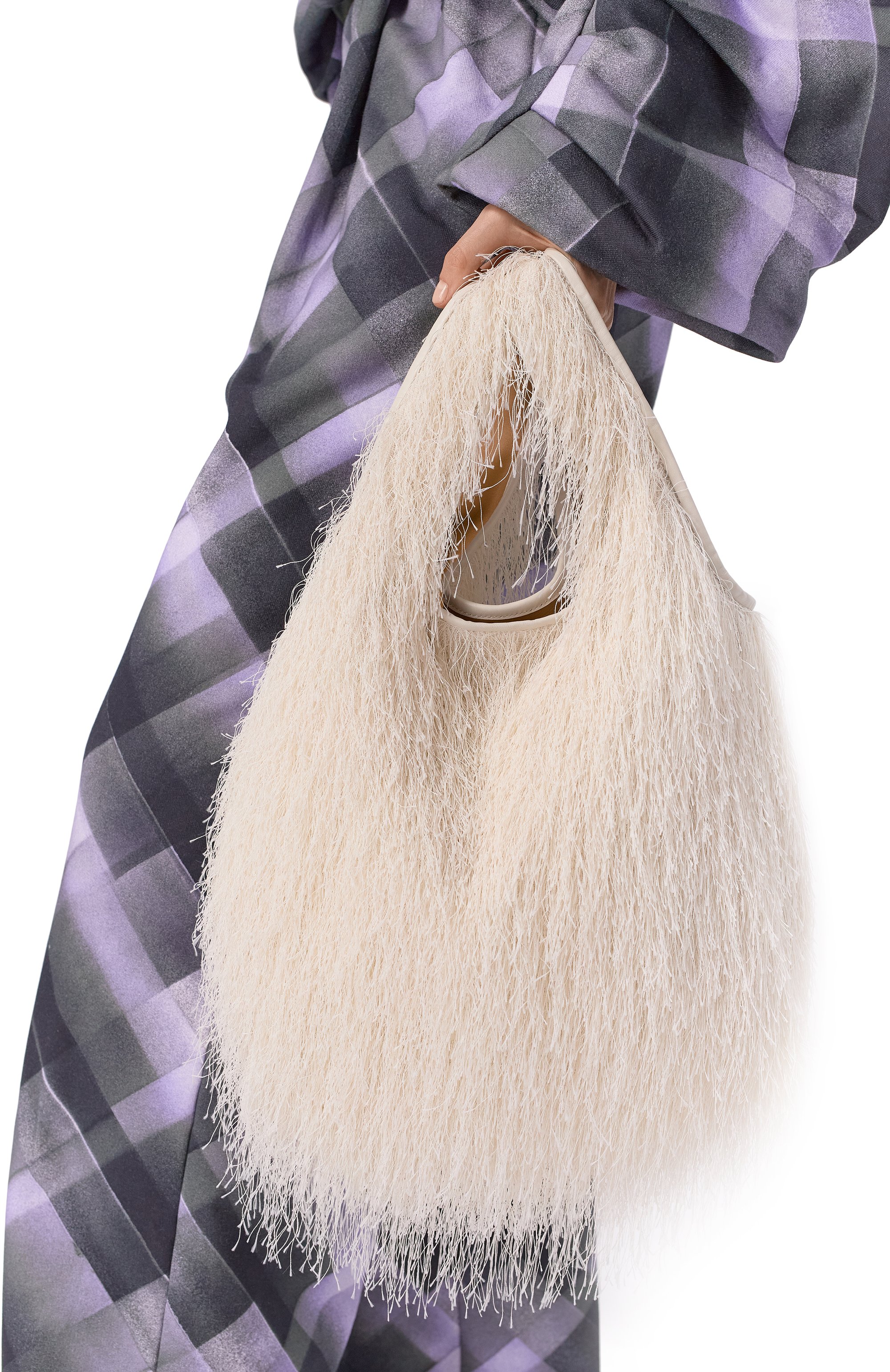 Сумка DRIES VAN NOTEN кремового цвета по цене 74900 руб., арт. 252-011560-2031, фото 2 Сумка DRIES VAN NOTEN, арт. 252-011560-2031, фото 2