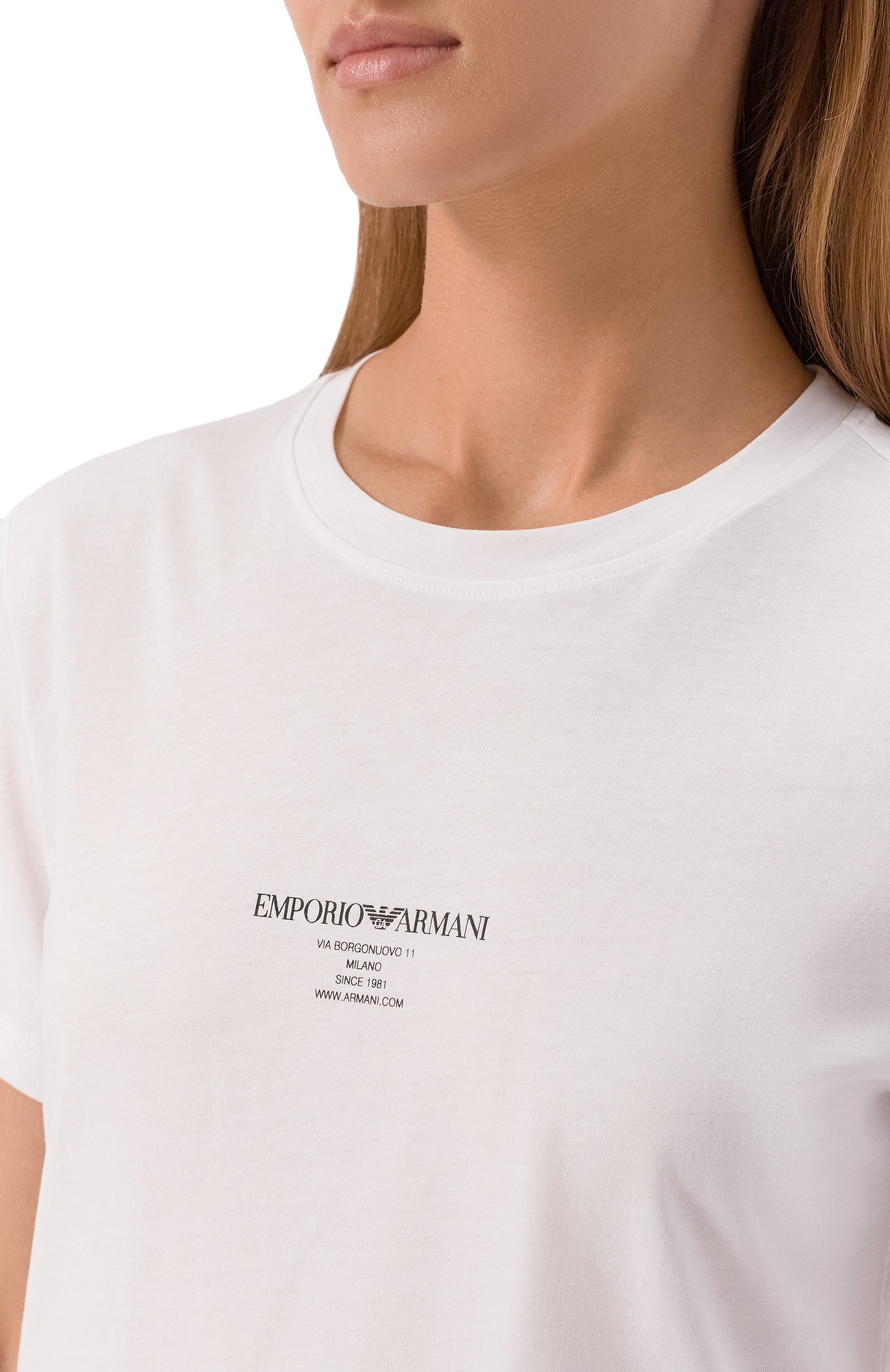 Хлопковая футболка EMPORIO ARMANI белого цвета по цене 24250 руб., арт. EW002837/AF12597, фото 5 Хлопковая футболка EMPORIO ARMANI, арт. EW002837/AF12597, фото 5