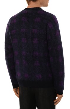 Мужской кашемировый свитер MONCLER фиолетового цвета, арт. 9C000-24-M2351 | Фото 4 (Материал внешний: Кашемир, Шерсть; Драгоценные камни: Проставлено; Длина (для топов): Стандартные; Материал сплава: Проставлено; Рукава: Длинные; Принт: С принтом; Стили: Кэжуэл; Мужское Кросс-КТ: Свитер-одежда)