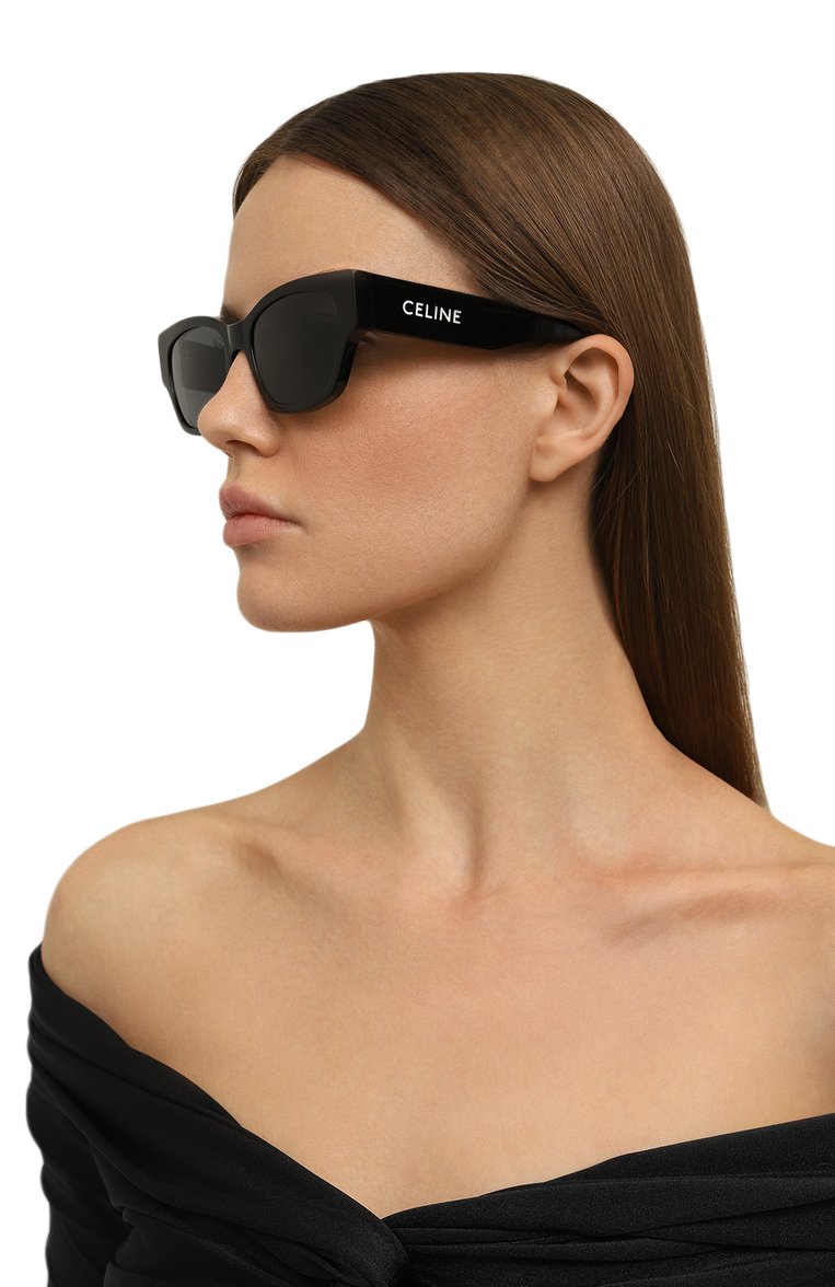 Женские солнцезащитные очки CELINE EYEWEAR черного цвета, арт. CL40197U 01A | Фото 2 (Региональные ограничения белый список (Axapta Mercury): Не проставлено; Нос: Не проставлено; Материал: Пластик; Тип очков: С/з; Оптика Гендер: оптика-женское; Очки форма: Cat-eye)