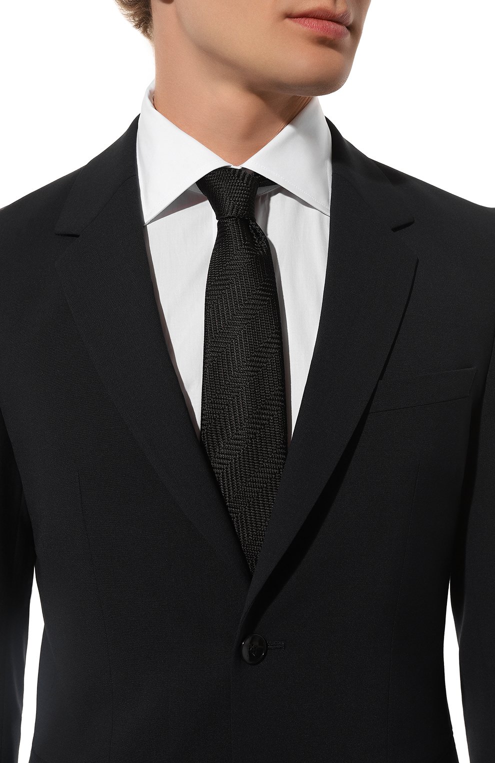 Шелковый галстук GIORGIO ARMANI черного цвета по цене 16250 руб., арт. 360054/4F928, фото 2 Шелковый галстук GIORGIO ARMANI, арт. 360054/4F928, фото 2