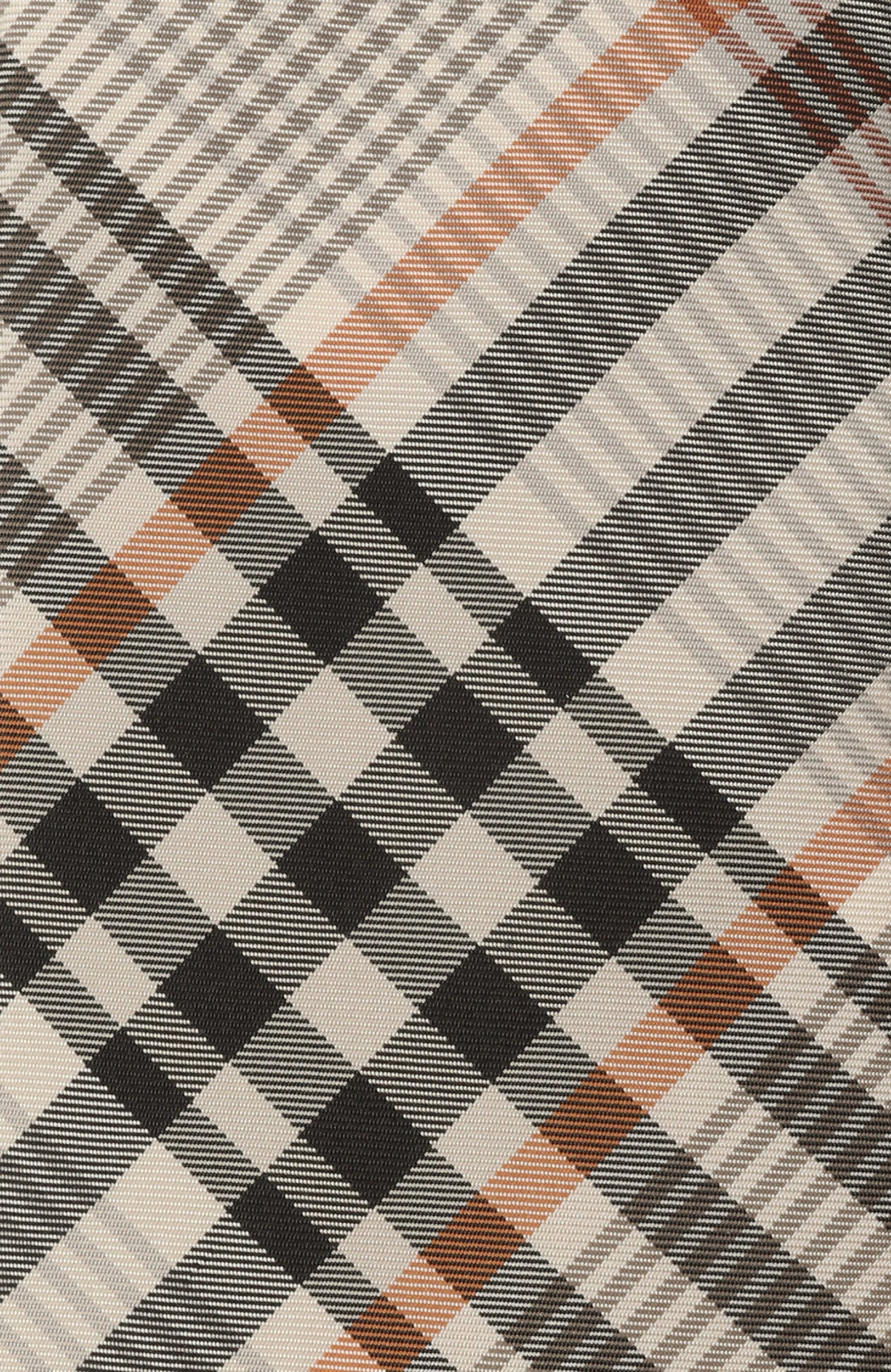 Шелковый галстук BURBERRY бежевого цвета по цене 29950 руб., арт. 8129055, фото 4 Шелковый галстук BURBERRY, арт. 8129055, фото 4