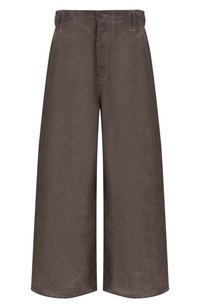 Темно-коричневый