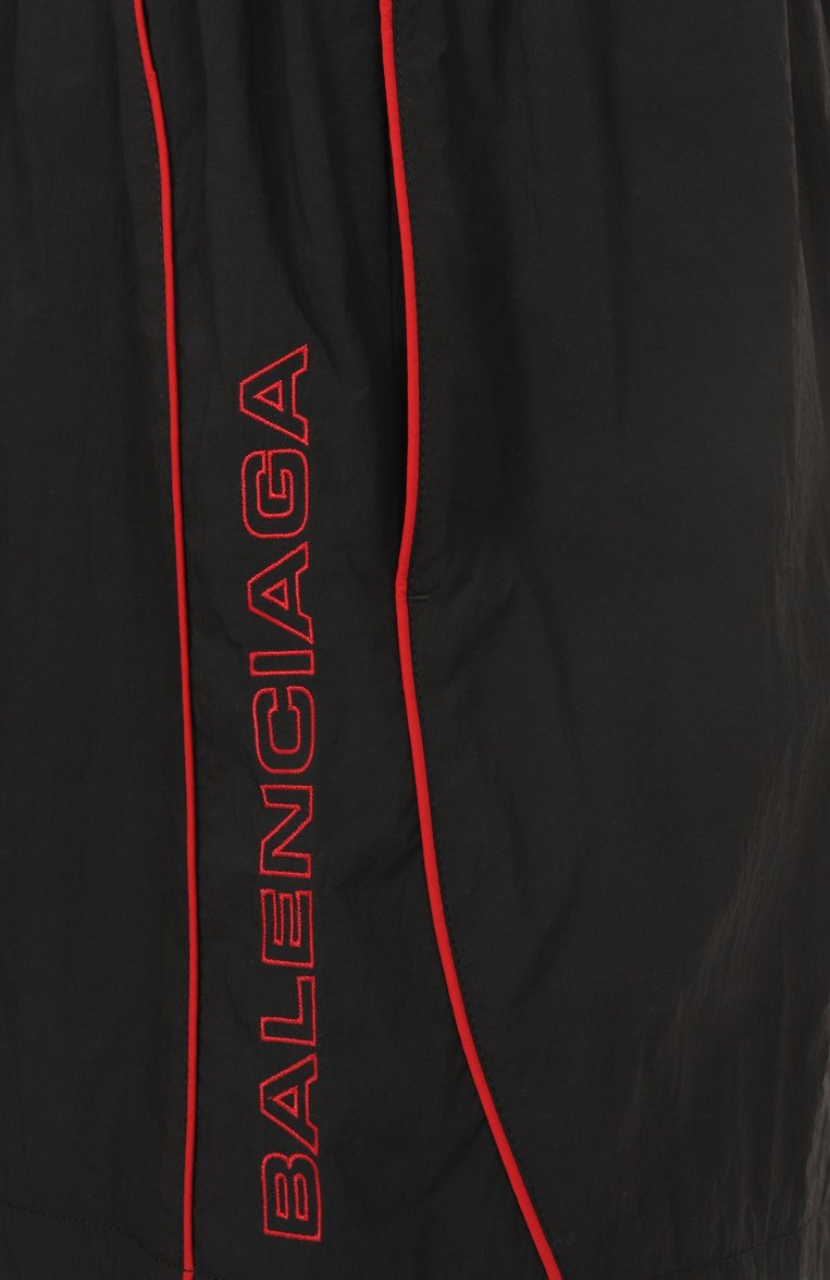 Мужские шорты BALENCIAGA черного цвета, арт. 814568/TR032 | Фото 6 (Принт: Без принта; Случай: Повседневный; Длина Шорты М: До колена; Стили: Спорт-шик; Материал внешний: Синтетический материал)