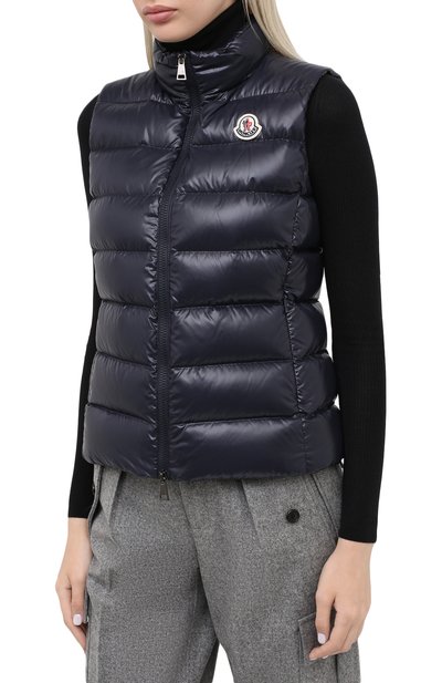 Пуховый жилет MONCLER темно-синего цвета по цене 69950 руб., арт. F2-093-1A525-00-68950, фото 3 Пуховый жилет MONCLER, арт. F2-093-1A525-00-68950, фото 3