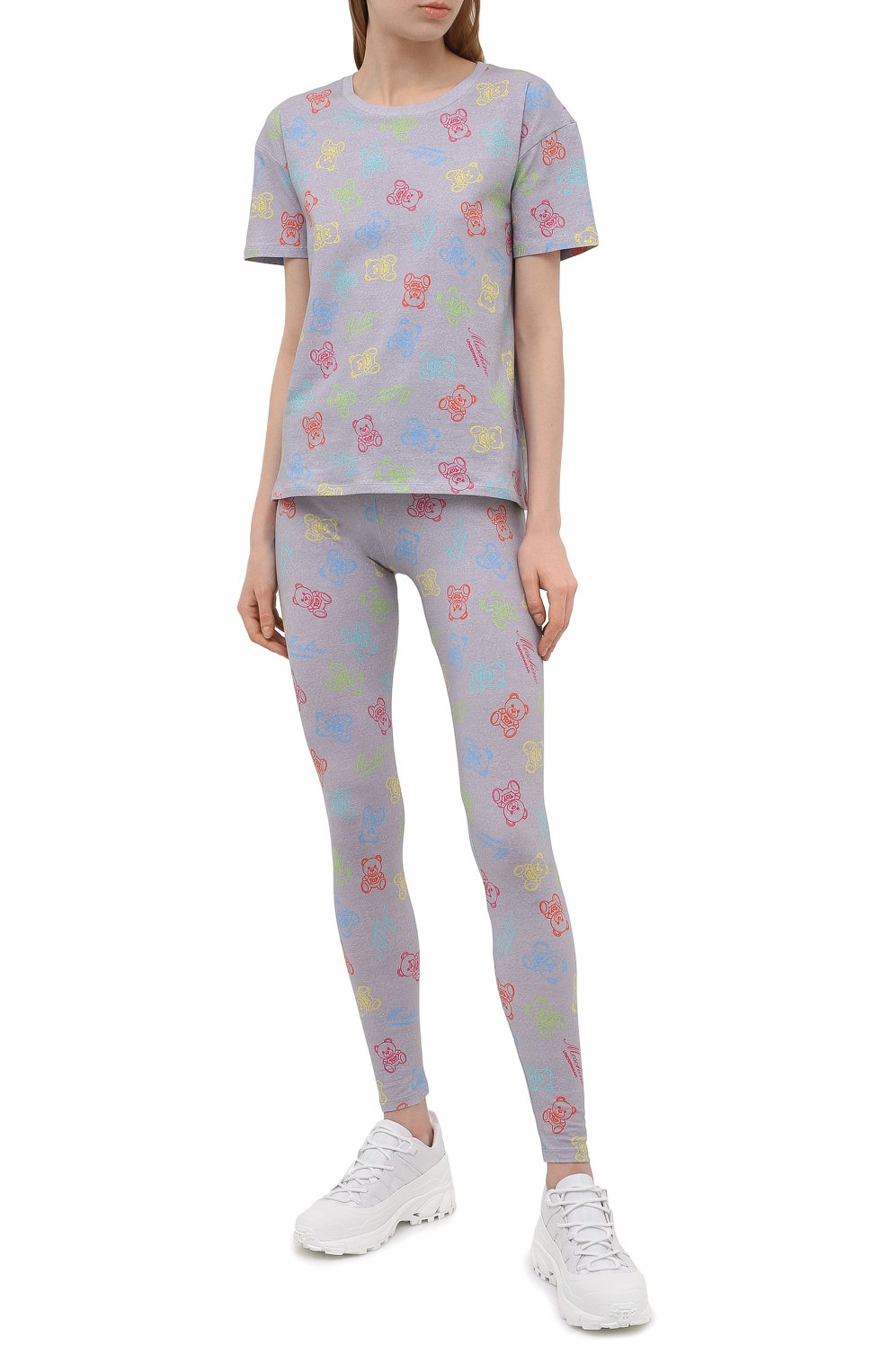 Хлопковая футболка MOSCHINO серого цвета по цене 11150 руб., арт. A1906/9008, фото 2 Хлопковая футболка MOSCHINO, арт. A1906/9008, фото 2