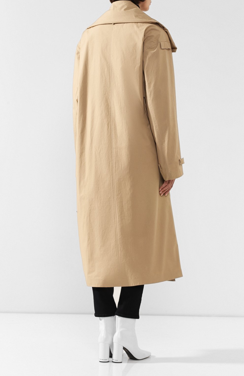 Хлопковый тренч VETEMENTS бежевого цвета по цене 164500 руб., арт. UAH20JA812/W, фото 4 Хлопковый тренч VETEMENTS, арт. UAH20JA812/W, фото 4