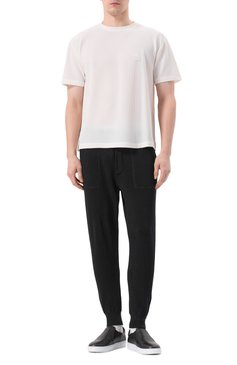 Мужская футболка GIORGIO ARMANI белого цвета, арт. GM001691/TE10045 | Фото 2 (Материал сплава: Проставлено; Драгоценные камни: Проставлено; Длина (для топов): Стандартные; Рукава: Короткие; Принт: Без принта; Стили: Кэжуэл; Материал внешний: Синтетический материал; Мужское Кросс-КТ: Футболка-оде�жда; Кросс-КТ: Джерси)