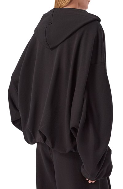 Хлопковая толстовка DRIES VAN NOTEN черного цвета по цене 84950 руб., арт. 131107/4610, фото 4 Хлопковая толстовка DRIES VAN NOTEN, арт. 131107/4610, фото 4