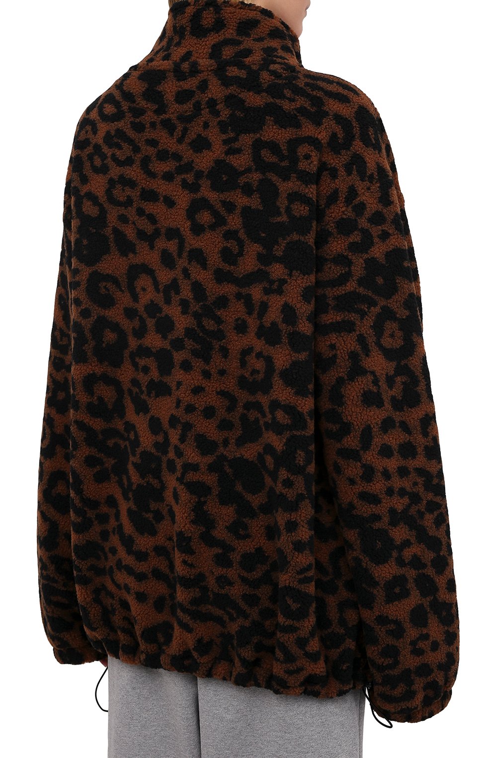 Куртка VETEMENTS леопардового цвета по цене 76350 руб., арт. UE51JA200L 1303/W, фото 4 Куртка VETEMENTS, арт. UE51JA200L 1303/W, фото 4