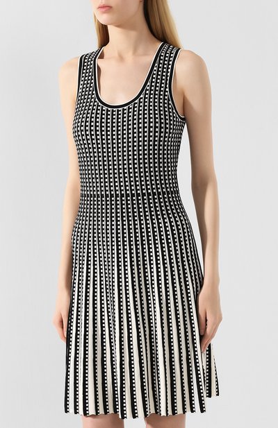 Платье MICHAEL MICHAEL KORS черно-белого цвета по цене 29950 руб., арт. MU98YWJ5ZV, фото 3 Платье MICHAEL MICHAEL KORS, арт. MU98YWJ5ZV, фото 3