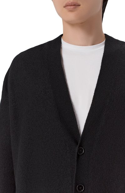 Шерстяной кардиган JIL SANDER черного цвета по цене 157500 руб., арт. J22HP0005/J14603, фото 5 Шерстяной кардиган JIL SANDER, арт. J22HP0005/J14603, фото 5