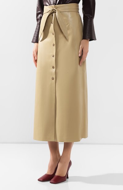 Юбка с поясом NANUSHKA бежевого цвета по цене 47800 руб., арт. ARFEN_WAX YELL0W_VEGAN LEATHER, фото 3 Юбка с поясом NANUSHKA, арт. ARFEN_WAX YELL0W_VEGAN LEATHER, фото 3