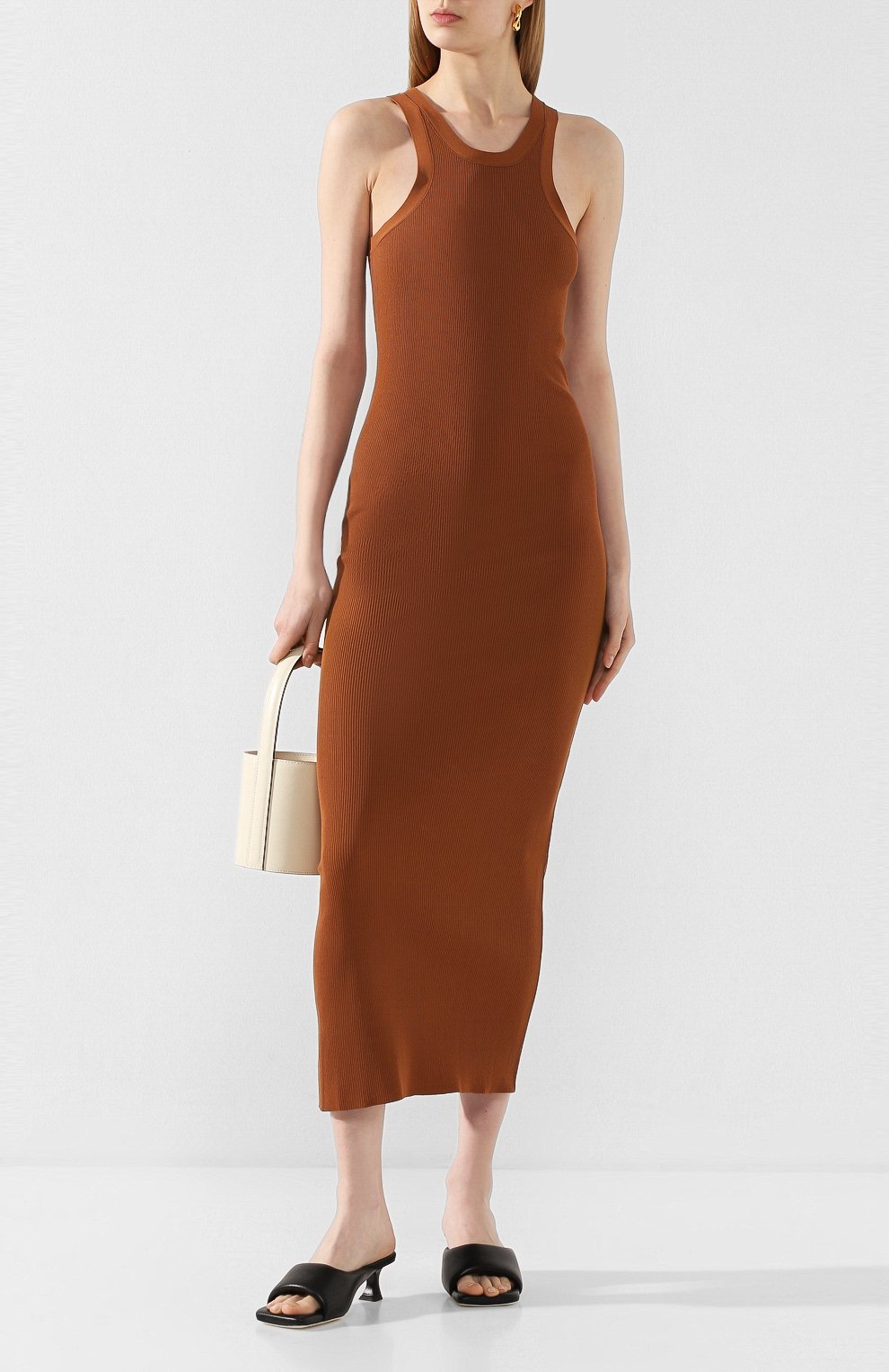 Платье из вискозы TOTEME коричневого цвета по цене 28950 руб., арт. ESPERA TANK DRESS 202-621-755, фото 2 Платье из вискозы TOTEME, арт. ESPERA TANK DRESS 202-621-755, фото 2